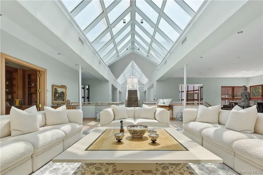 40 Polly Park Road Rye NY 10580