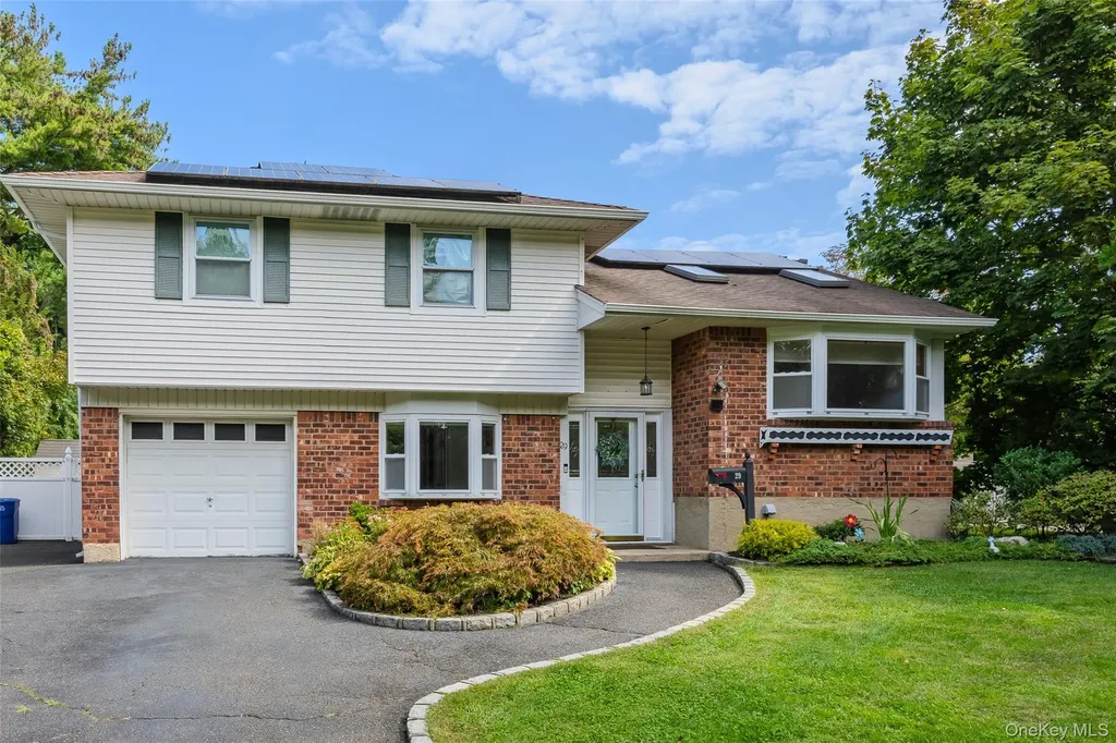 29 Ashland Drive Kings Park NY 11754