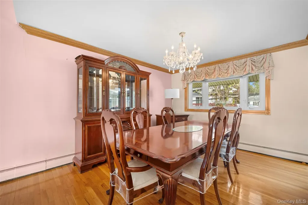 7 Maxwell Drive Westbury NY 11590