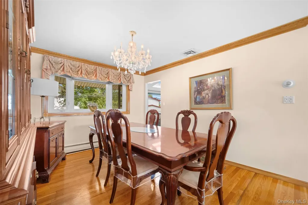 7 Maxwell Drive Westbury NY 11590