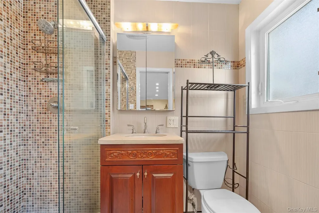 7 Maxwell Drive Westbury NY 11590