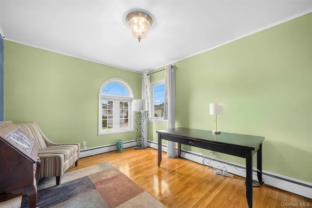7 Maxwell Drive Westbury NY 11590
