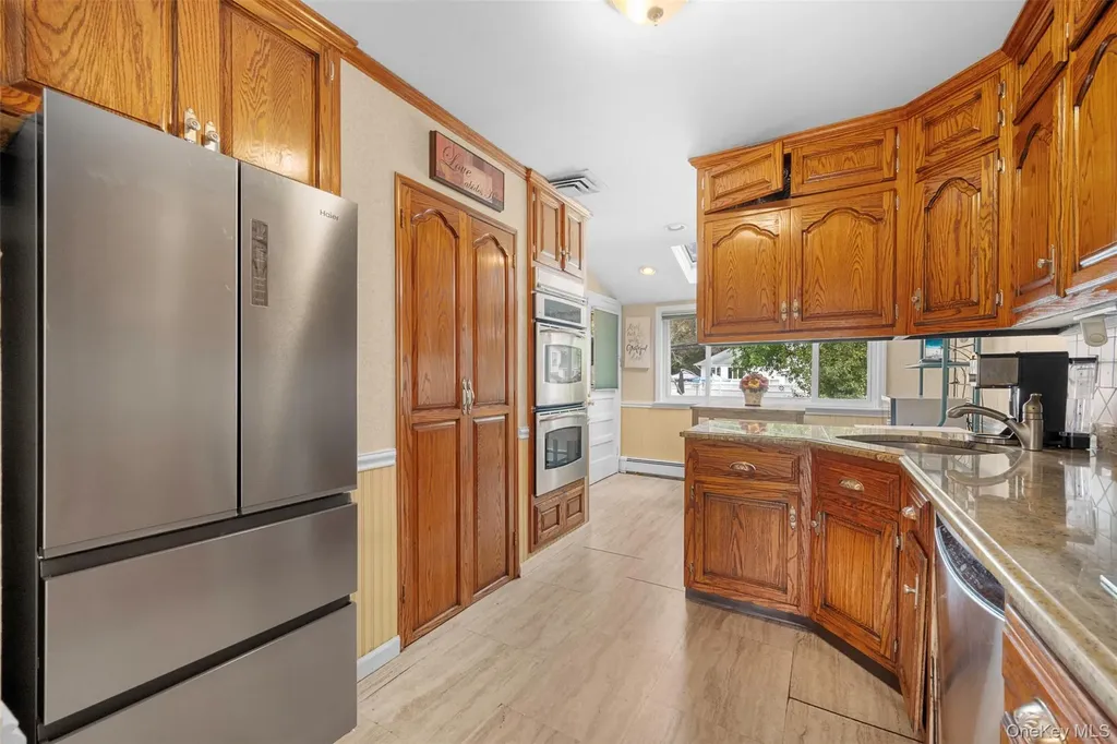 7 Maxwell Drive Westbury NY 11590