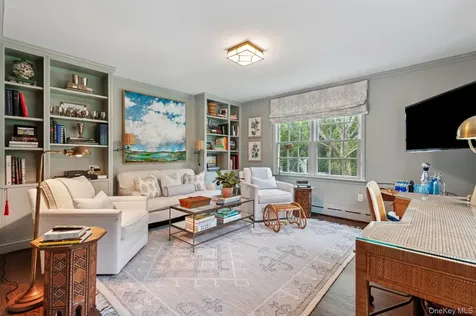 48 Captains Neck Lane Southampton NY 11968