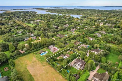 48 Captains Neck Lane Southampton NY 11968