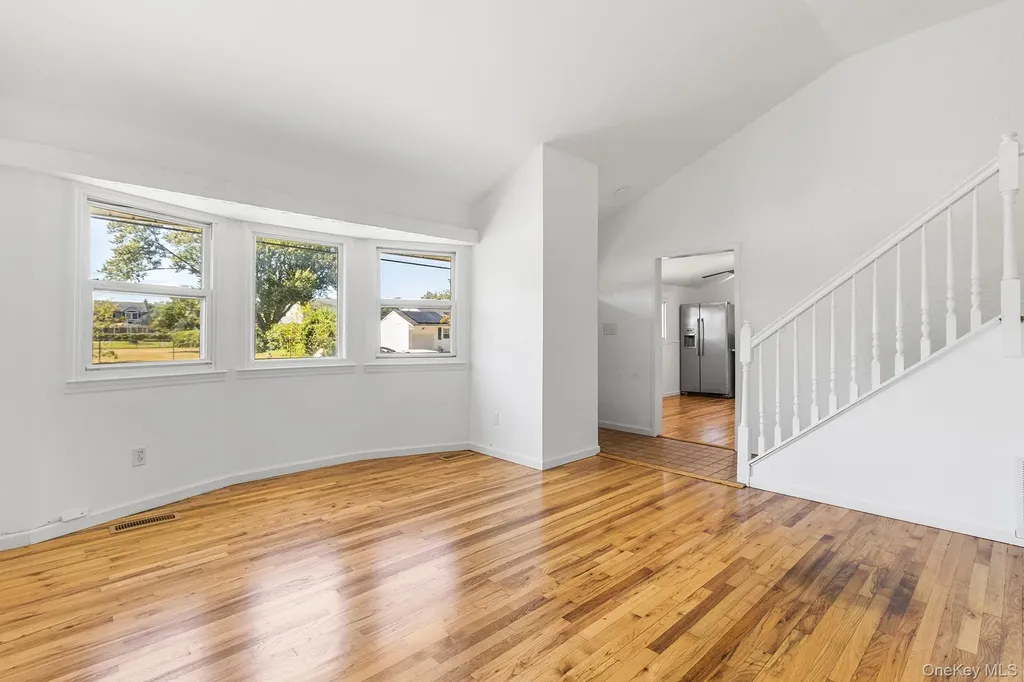 2905 Beechnut Avenue Medford NY 11763