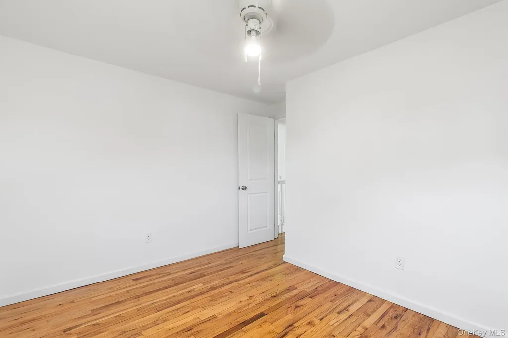 2905 Beechnut Avenue Medford NY 11763