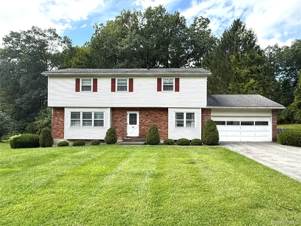 51 Stuart Drive Poughkeepsie NY 12603