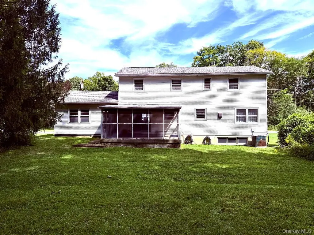 51 Stuart Drive Poughkeepsie NY 12603