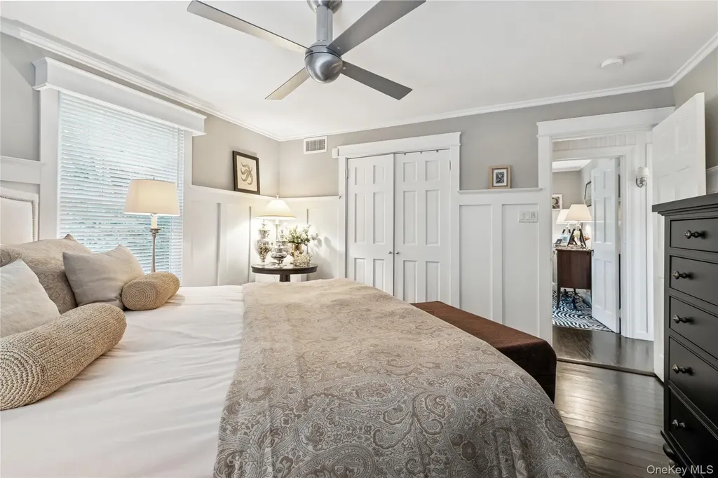 38 W Meadow Road Setauket NY 11733