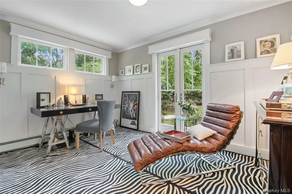 38 W Meadow Road Setauket NY 11733