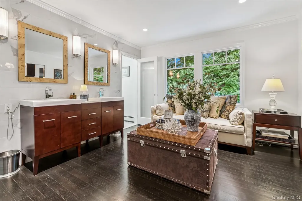 38 W Meadow Road Setauket NY 11733