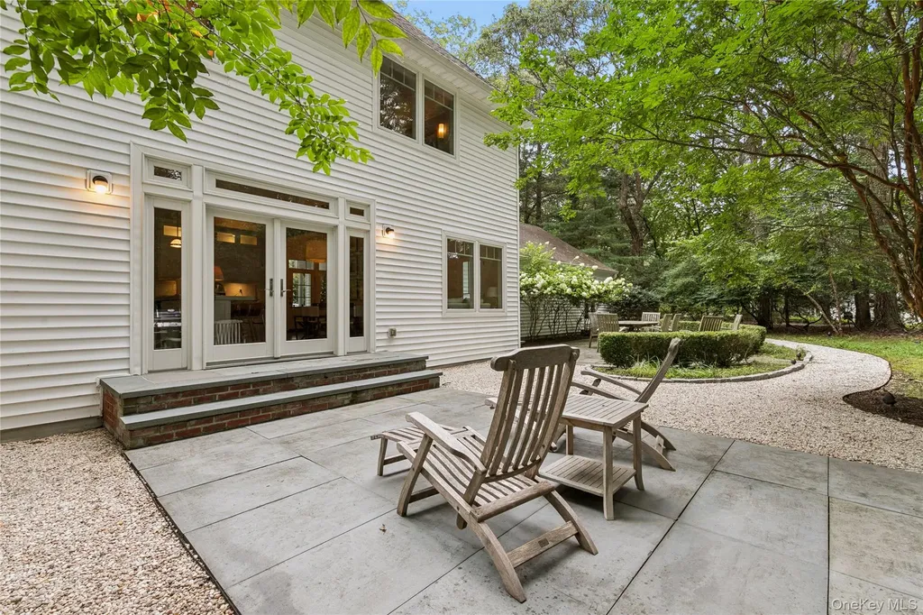 38 W Meadow Road Setauket NY 11733