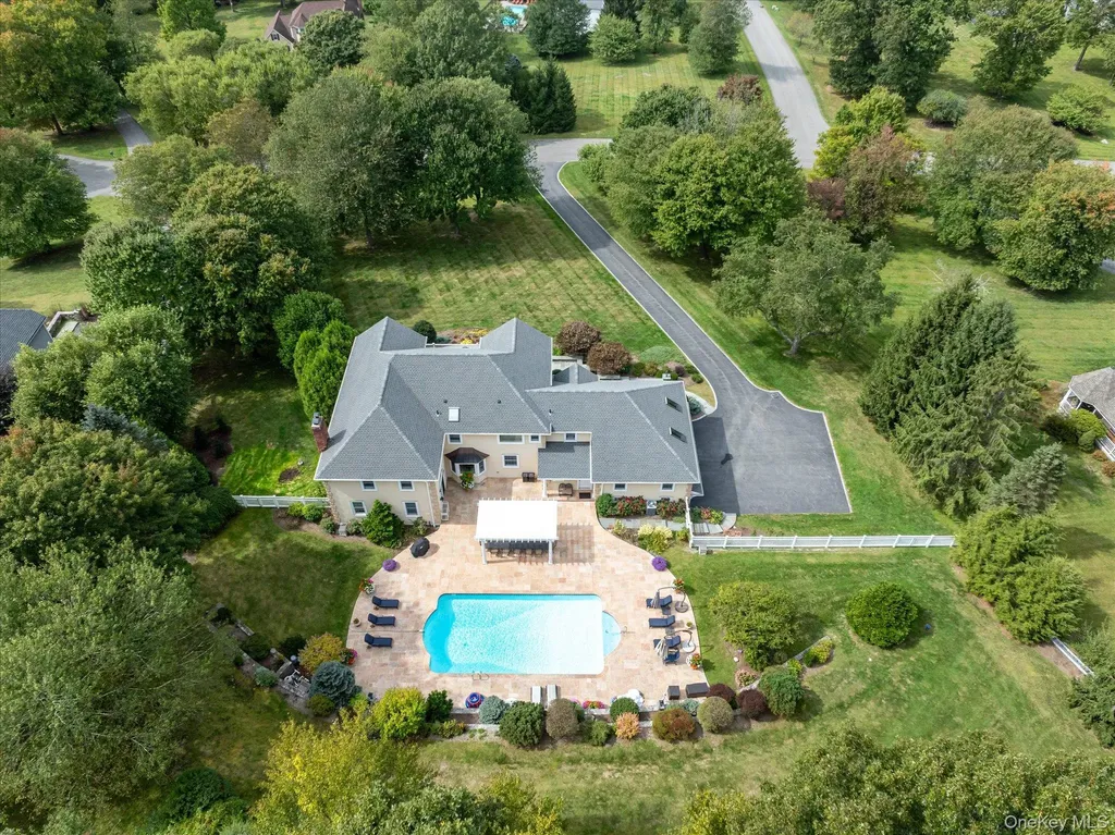 25 Equestrian Park Drive Katonah NY 10536