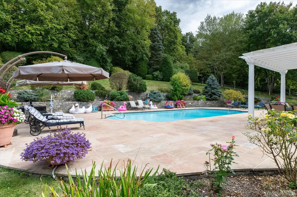 25 Equestrian Park Drive Katonah NY 10536