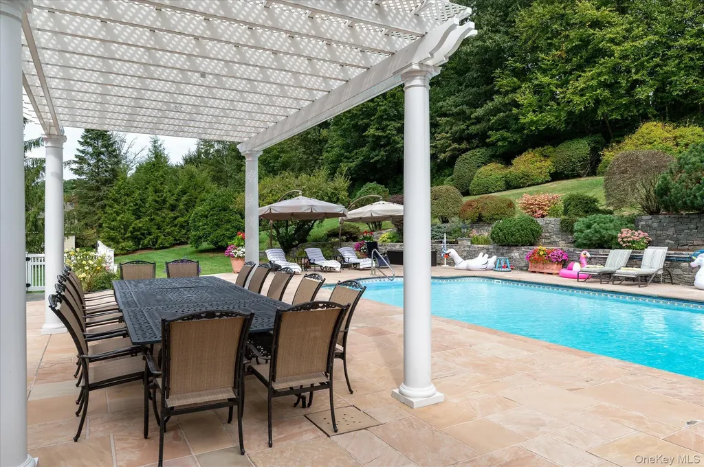25 Equestrian Park Drive Katonah NY 10536