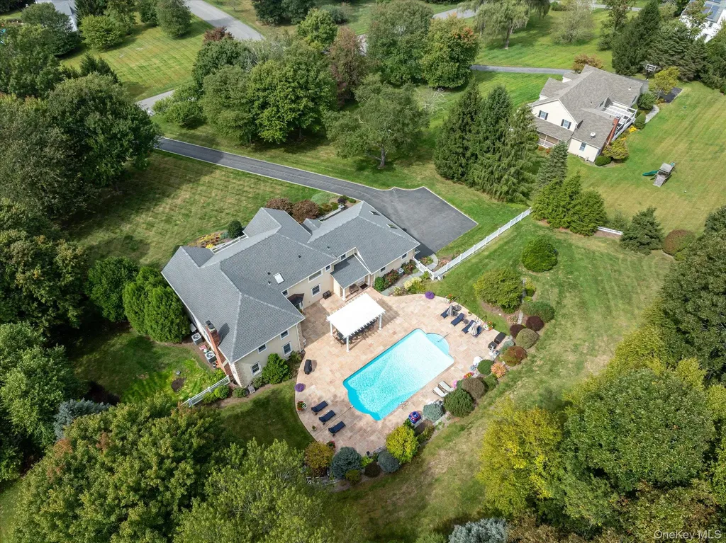 25 Equestrian Park Drive Katonah NY 10536