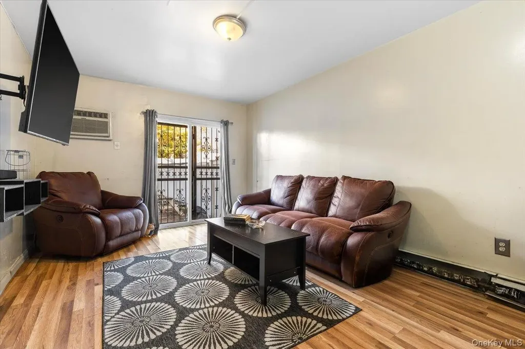 1827 Patterson Avenue Bronx NY 10473