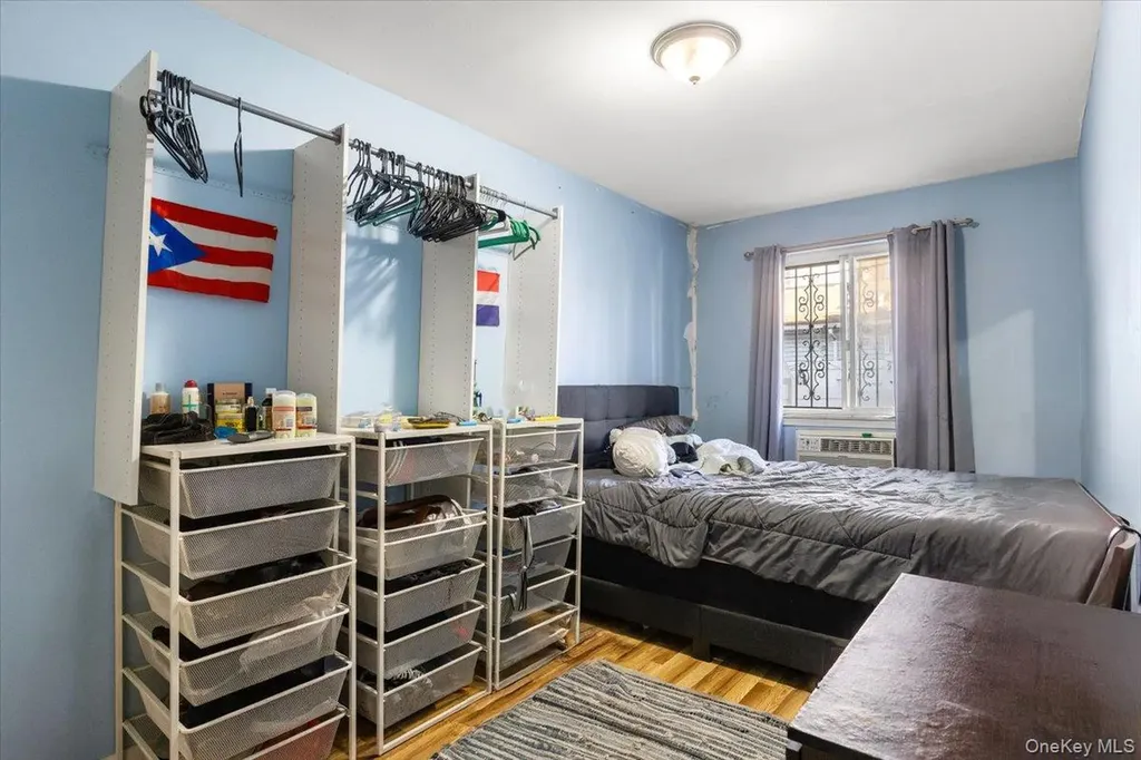 1827 Patterson Avenue Bronx NY 10473