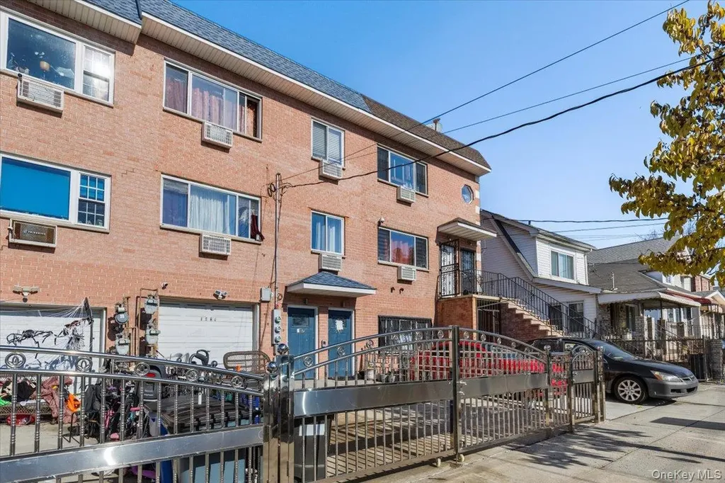 1827 Patterson Avenue Bronx NY 10473