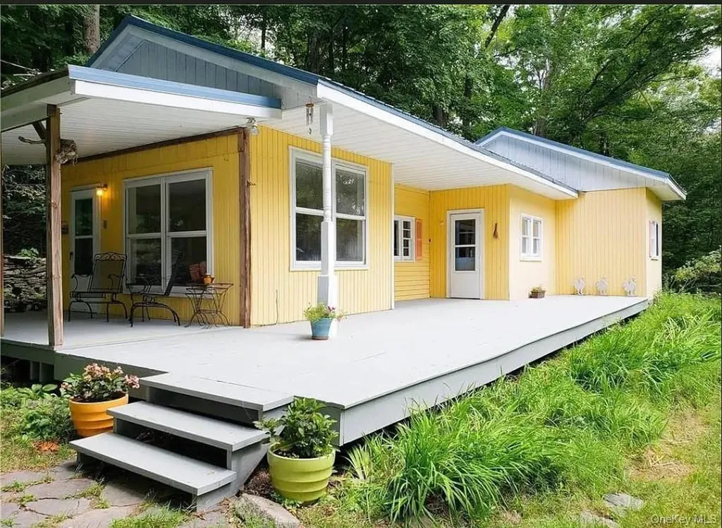 16 Illing Drive Woodbourne NY 12788