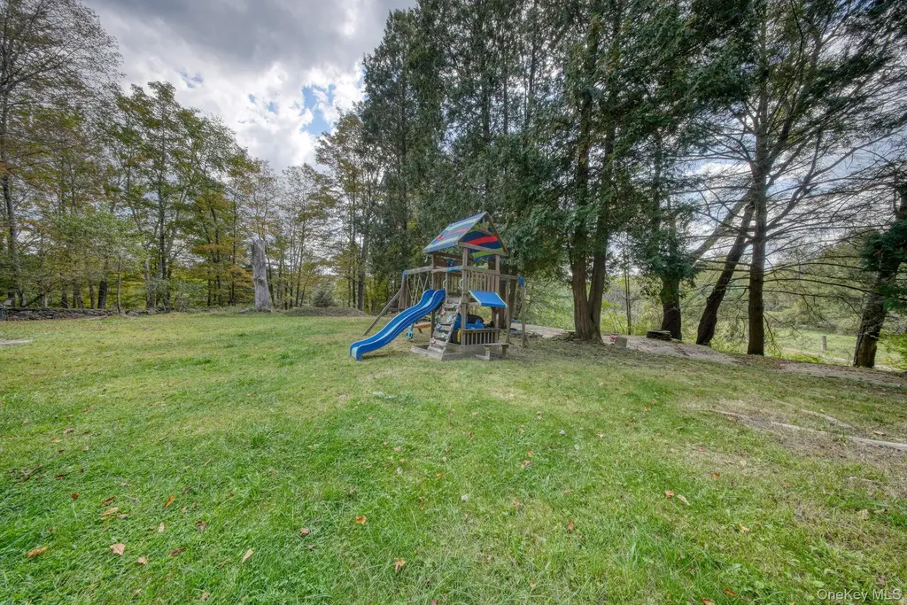16 Illing Drive Woodbourne NY 12788