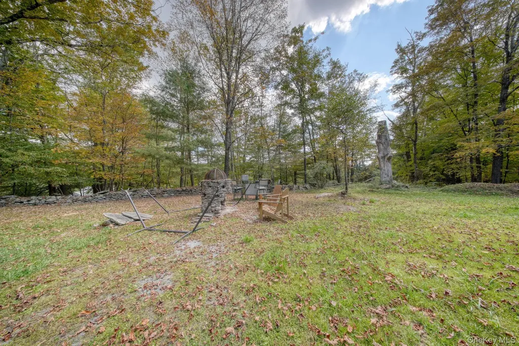 16 Illing Drive Woodbourne NY 12788
