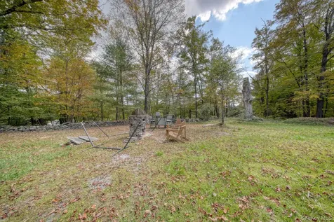 16 Illing Drive Woodbourne NY 12788