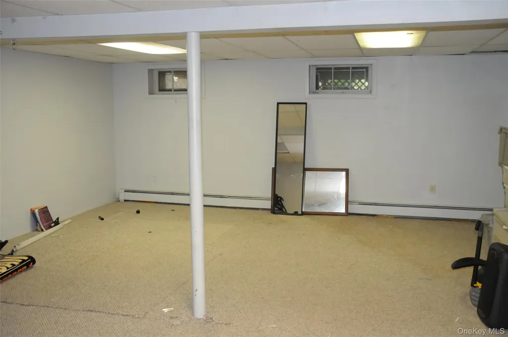 32 Kalda Lane Plainview NY 11803