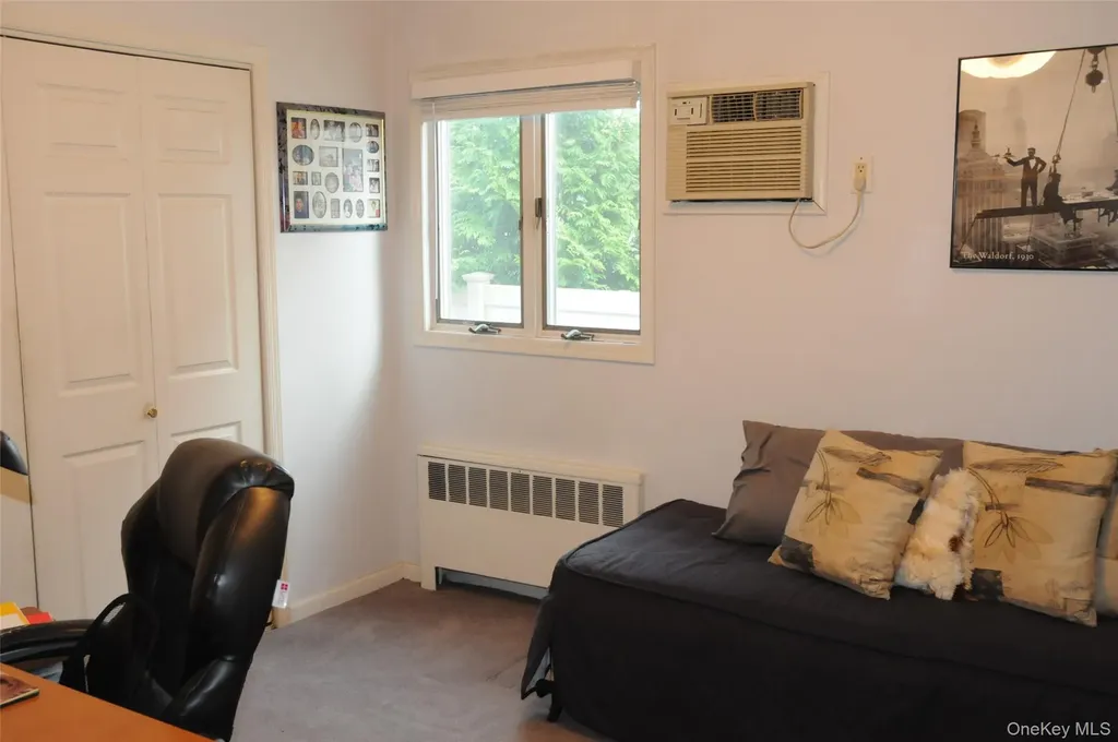 32 Kalda Lane Plainview NY 11803