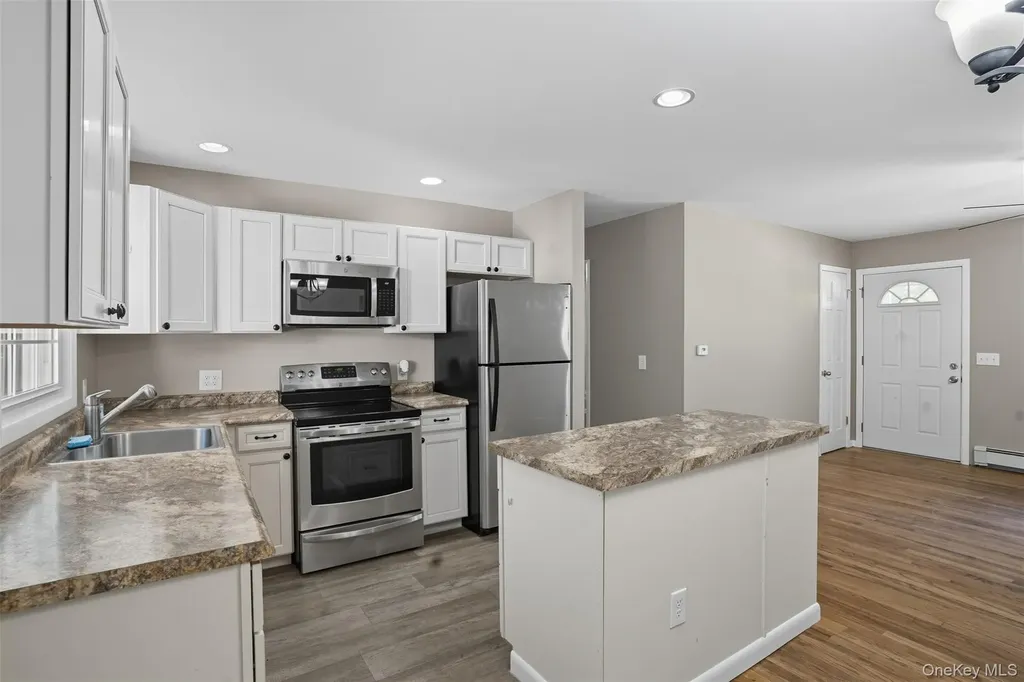 38 Marshall Road Hyde Park NY 12538