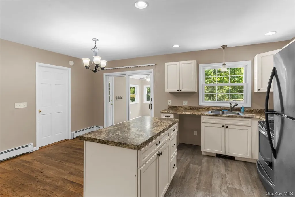 38 Marshall Road Hyde Park NY 12538