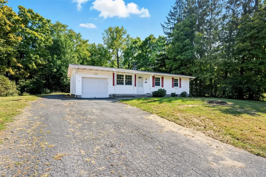 38 Marshall Road Hyde Park NY 12538