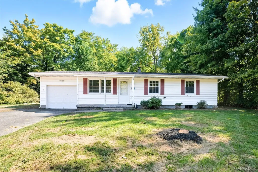 38 Marshall Road Hyde Park NY 12538