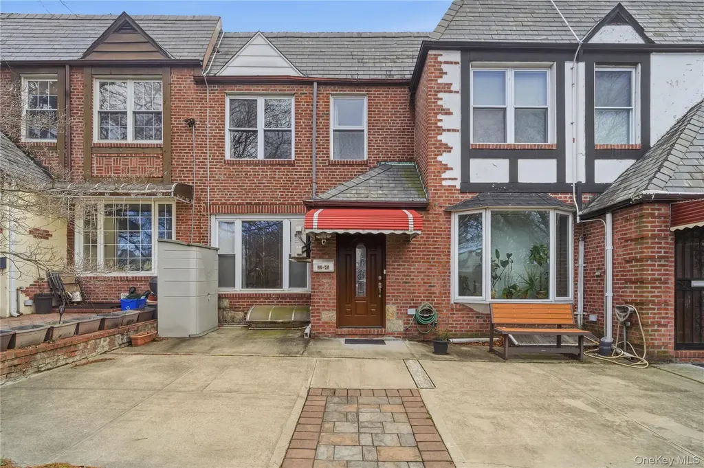 7285 Yellowstone Boulevard Forest Hills NY 11375