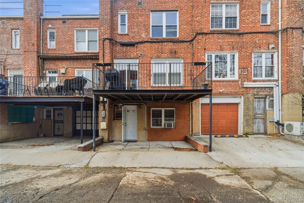 7285 Yellowstone Boulevard Forest Hills NY 11375