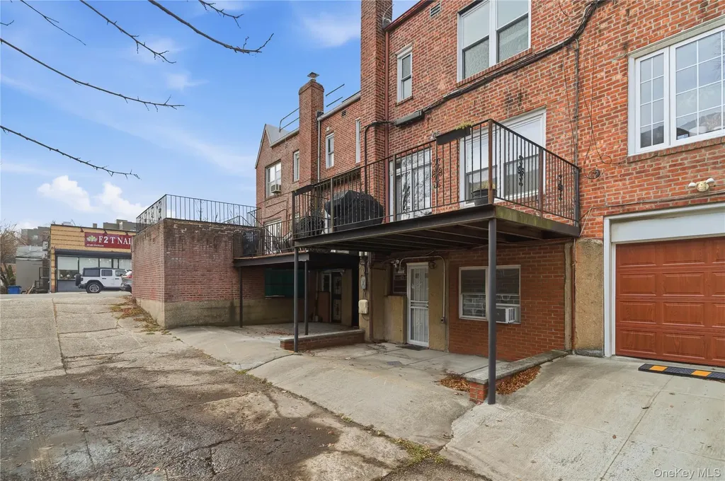 7285 Yellowstone Boulevard Forest Hills NY 11375
