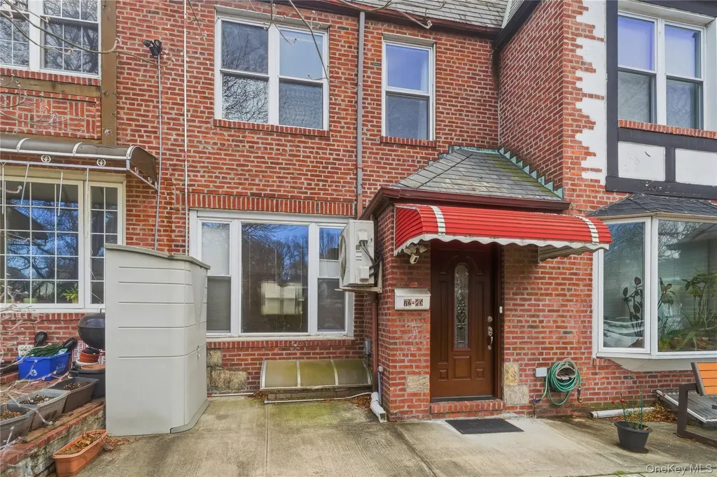 7285 Yellowstone Boulevard Forest Hills NY 11375