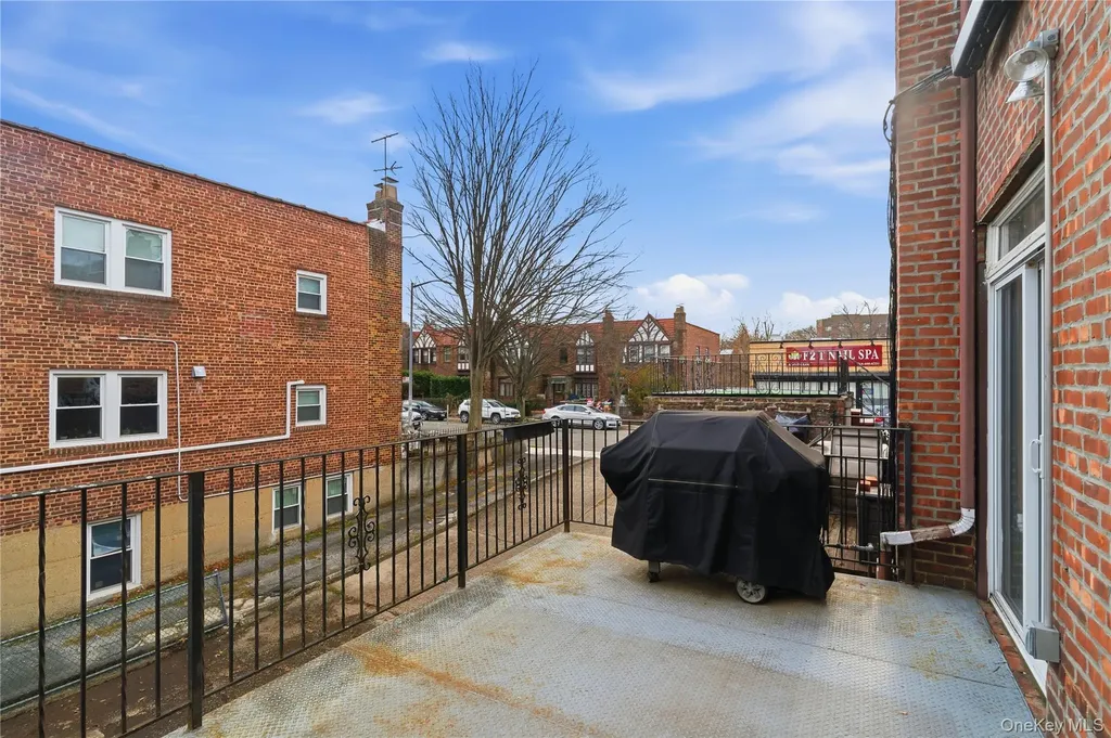 7285 Yellowstone Boulevard Forest Hills NY 11375