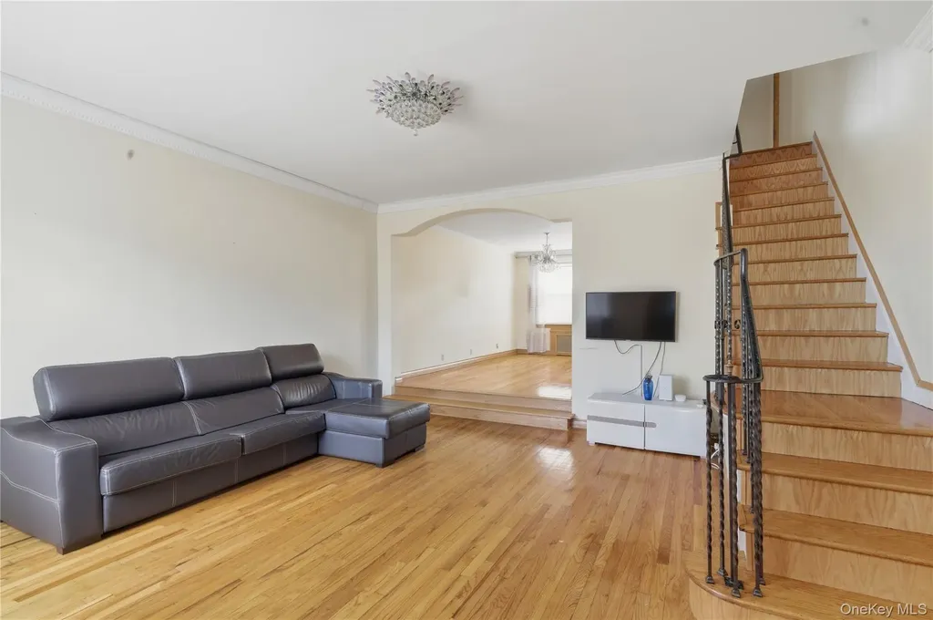 7285 Yellowstone Boulevard Forest Hills NY 11375