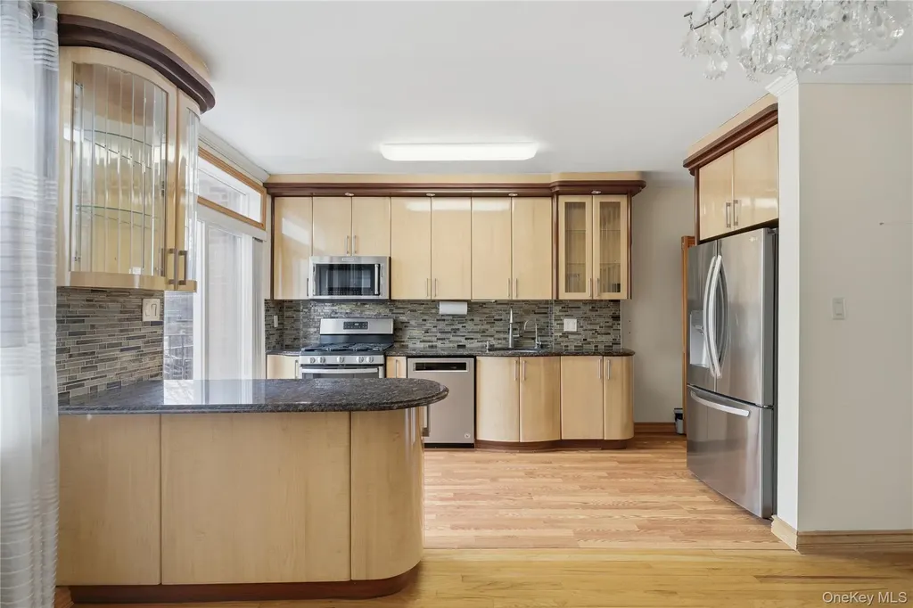 7285 Yellowstone Boulevard Forest Hills NY 11375