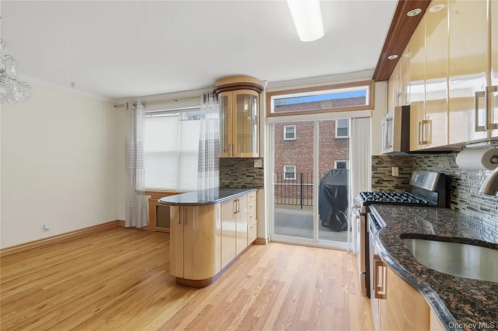 7285 Yellowstone Boulevard Forest Hills NY 11375