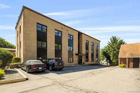 7 Elmwood Drive New City NY 10956