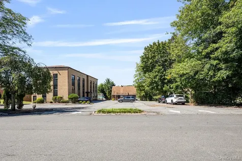 7 Elmwood Drive New City NY 10956
