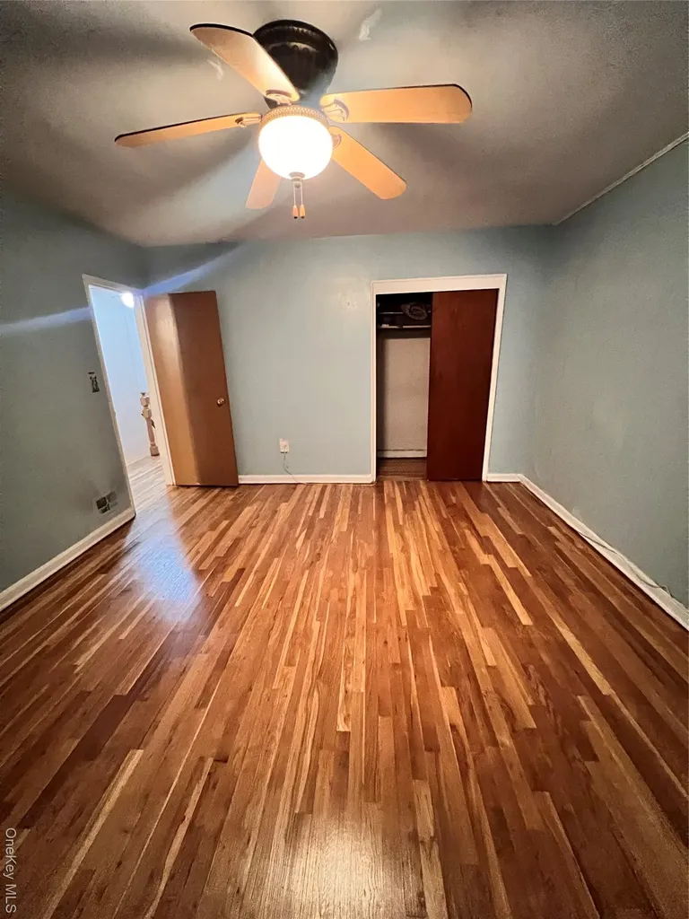 1047 E 217th Street Bronx NY 10469