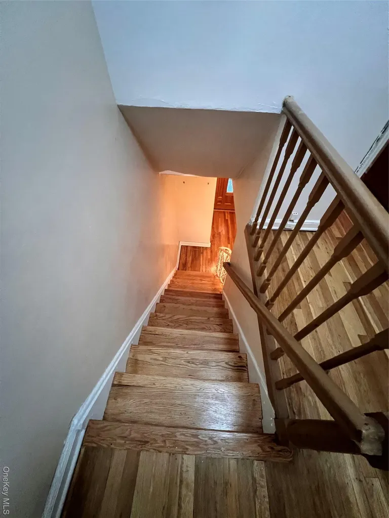 1047 E 217th Street Bronx NY 10469