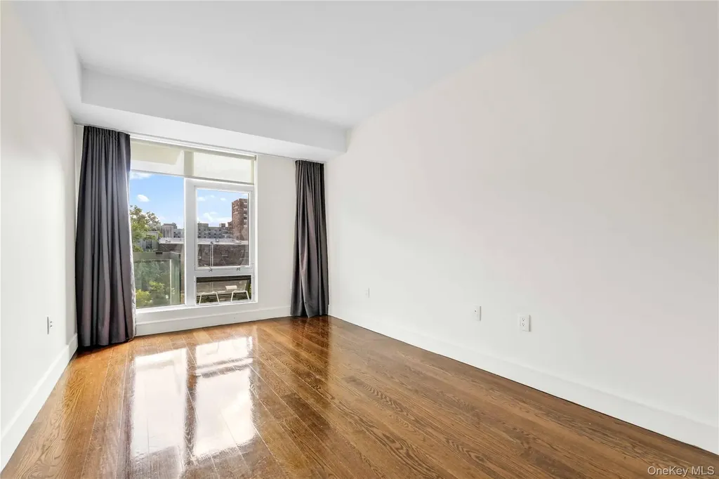 21-24 30 Avenue Astoria NY 11102