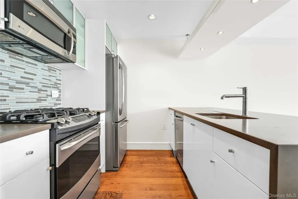 21-24 30 Avenue Astoria NY 11102
