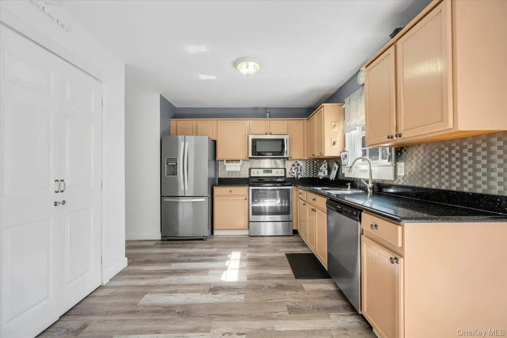 7 Bird Court Mastic Beach NY 11951