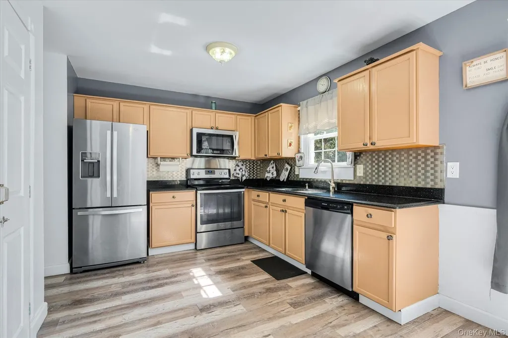 7 Bird Court Mastic Beach NY 11951